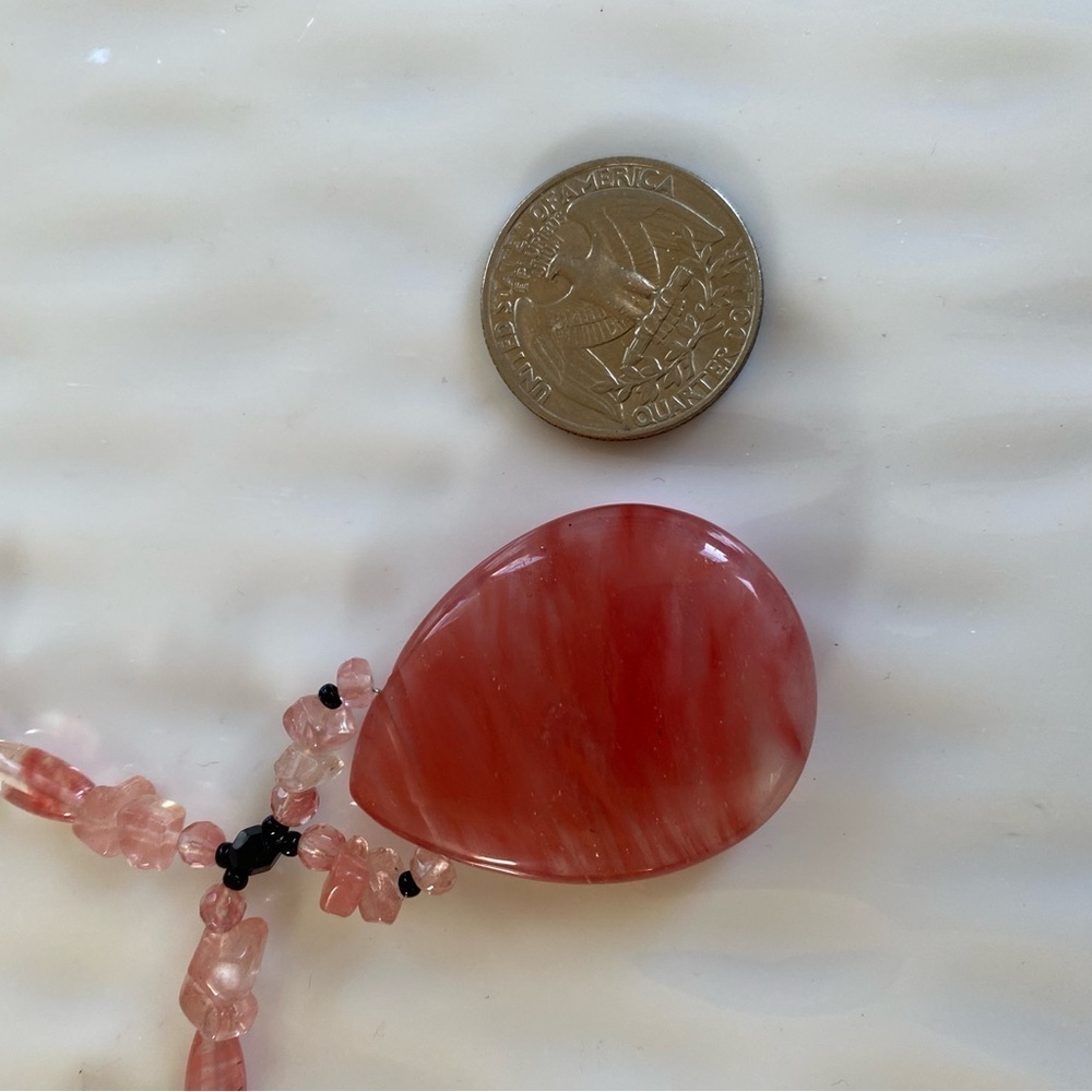 Rose Quartz and Glass Pendant Necklace 
30”long with 2”inch drop - Picture 5 of 8